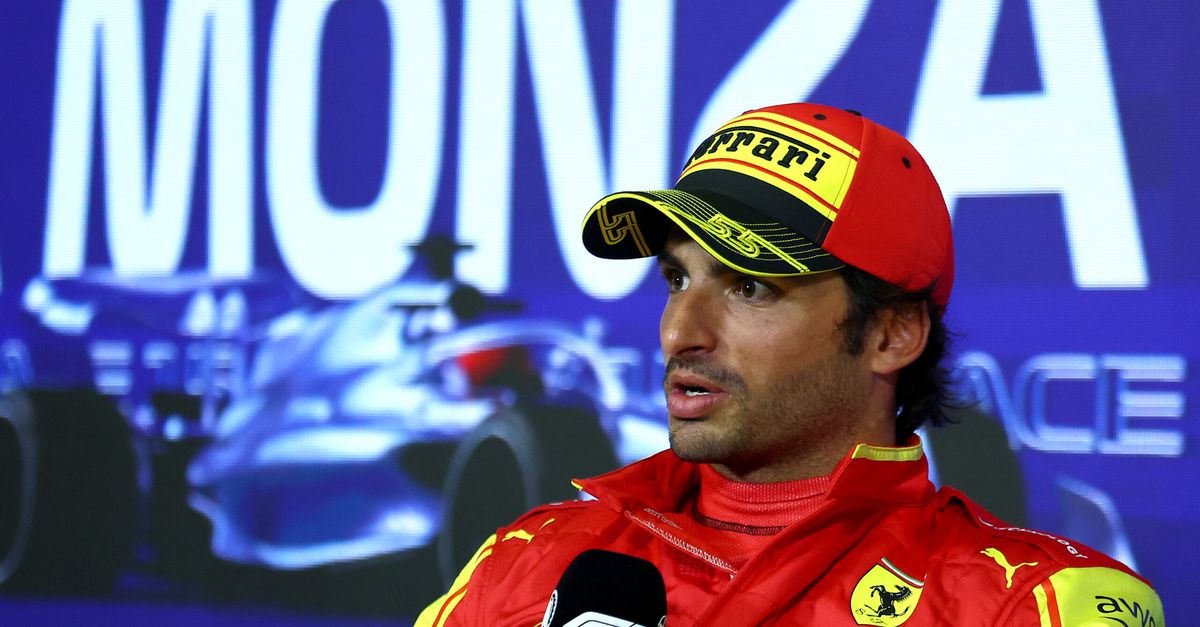 Formula Il Pilota Della Ferrari Sainz Stato Vittima Di Una Rapina