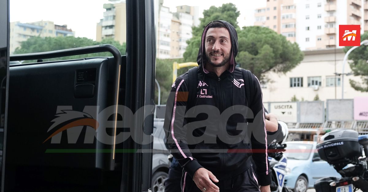 Palermo Buon Compleanno Pigliacelli Il Portiere Rosanero Compie Oggi