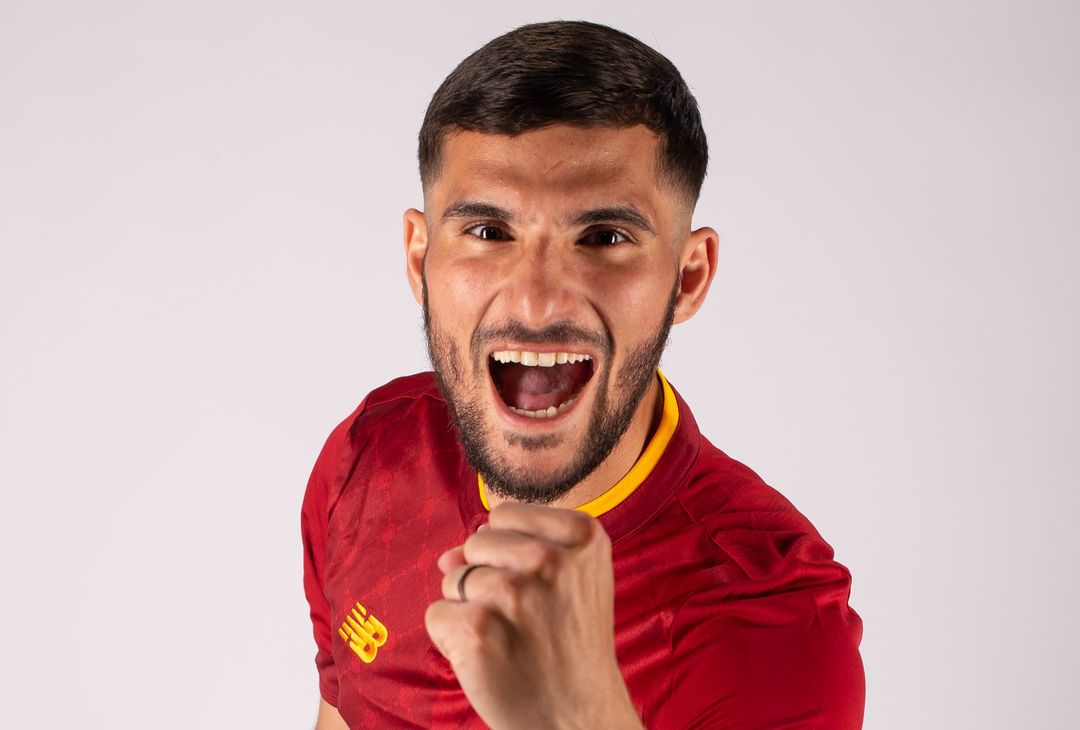 Aouar Un Nuovo Giocatore Giocatore Della Roma Foto Gallery