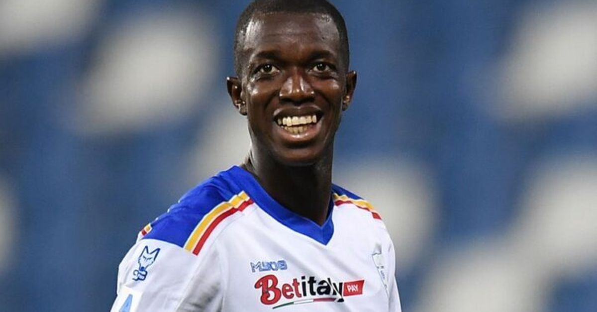 FLASH Ceesay Lascia Il Lecce Ecco Lannuncio A Sorpresa Della