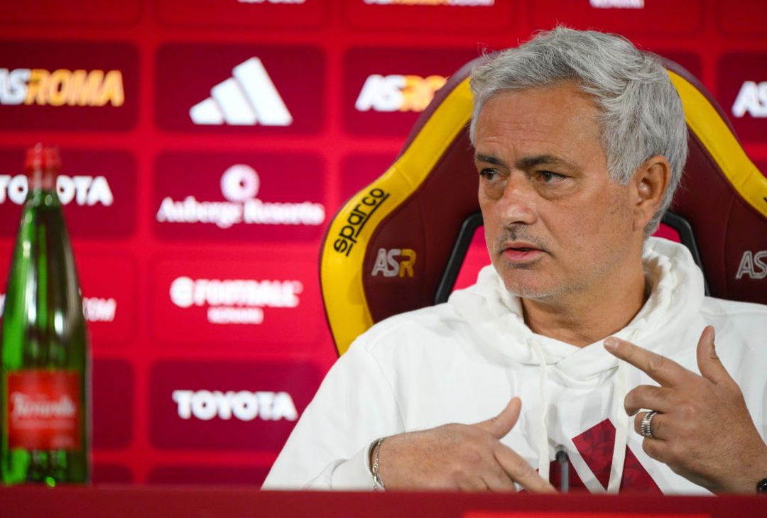 Trigoria La Conferenza Stampa Di Mourinho Prima Di Juventus Roma