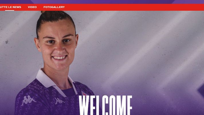 Femminile Ufficiale Spinelli Una Nuova Calciatrice Della Fiorentina