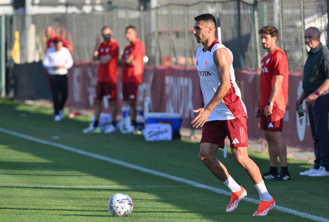 Roma Altro Giorno Di Ritiro Lallenamento Di Oggi A Trigoria Foto