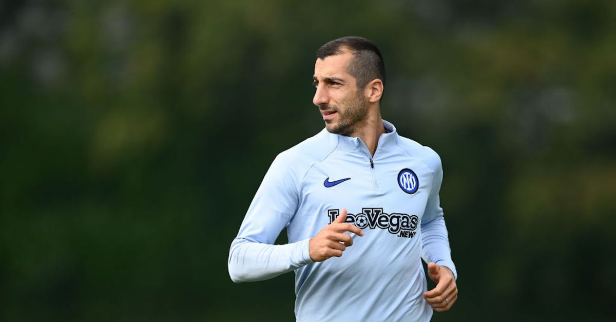 Inter Che Spinta Dalla Catena Di Sinistra Bastoni Mkhitaryan Dimarco