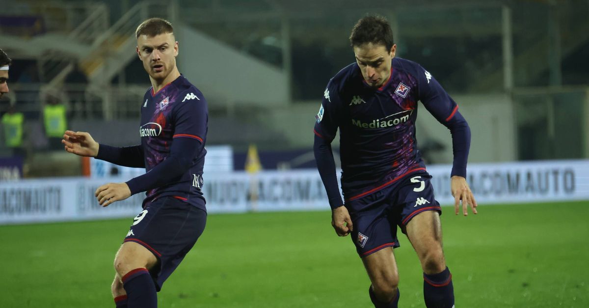 Fiorentina Lazio Le Formazioni Ufficiali Dentro Sia Bonaventura Che