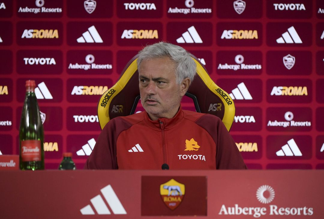 Roma La Conferenza Stampa Di Mourinho Alla Vigilia Della Fiorentina