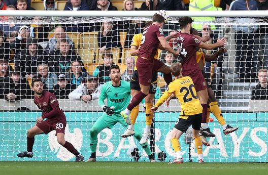 Manchester City, Guardiola su Stones: “Come fosse mio figlio, ecco perché…”- immagine 3