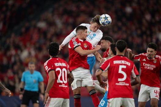 LISBON, PORTUGAL - DECEMBER 10: Scott Mctominay in action during the UEFA Champions League 2025/26 League Phase MD6 match between SL Benfica and SSC Napoli at on December 10, 2025 in Lisbon, Portugal. (Photo by SSC NAPOLI/SSC NAPOLI via Getty Images)