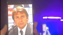“Portami con te”, la dedica di un tifoso del Napoli a Conte al concerto di Ultimo