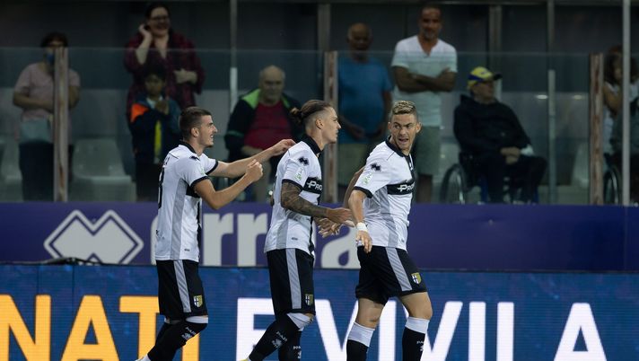 PARMA, ITALY - AUGUST 12: Dennis Man of Parma Calcio celebrates after scoring his team's first goal during the Serie B match between Parma Calcio and Bari at Stadio Ennio Tardini on August 12, 2022 in Parma, Italy. (Photo by Emmanuele Ciancaglini/Getty Images)  Parma-SudTirol