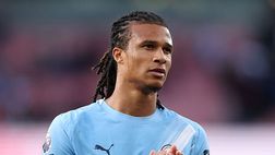 Romano – Aké, possibile futuro in Italia: ecco la verità. Stones offerto a club di Serie A ma…