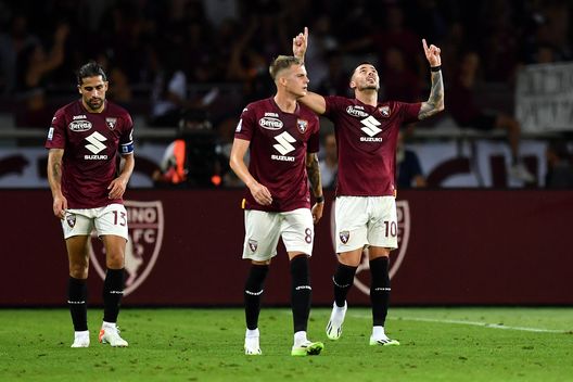 TURIN, ITALY - SEPTEMBER 03: Nemanja Radonjic of Torino FC celebrates after scoring the team's first goal during the Serie A TIM match between Torino FC and Genoa CFC at Stadio Olimpico di Torino on September 03, 2023 in Turin, Italy. (Photo by Valerio Pennicino/Getty Images)