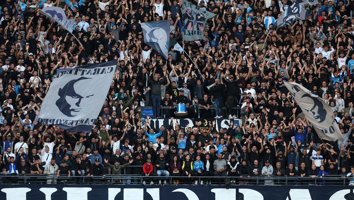 Napoli Maradona tifosi