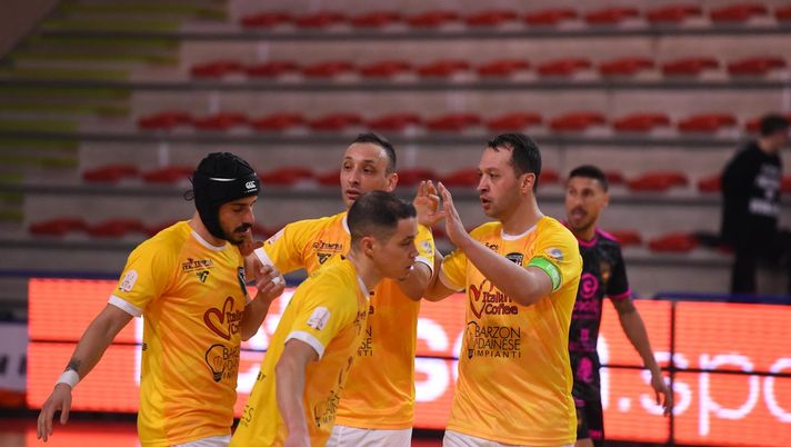 Vinumitaly Petrarca sconfitto di misura al PalaCesaroni, non bastano i gol di Lucacel e Victor Mello - immagine 1
