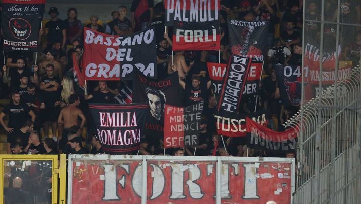 Lecce-Milan 0-0 (45'): Gabbia spinge, Giménez spreca | Serie A News