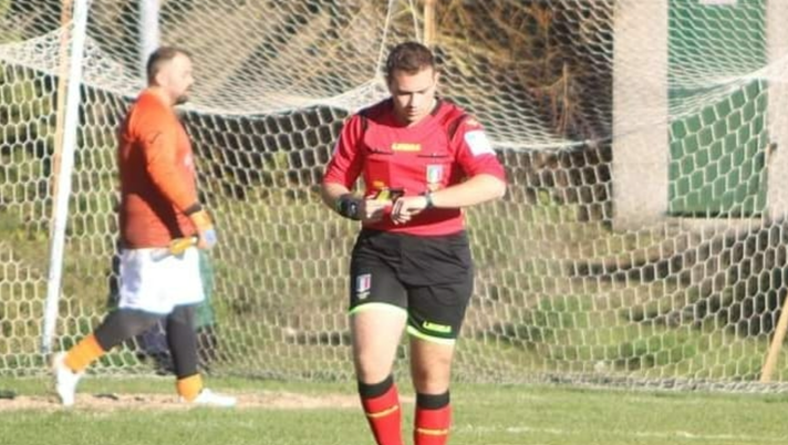 Arbitro eroe in Promozione, sospende il match e salva la vita ad uno spettatore - immagine 1