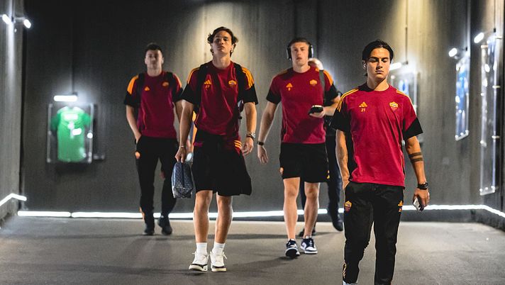 Lazio-Roma, anche Dybala e Bailey con la squadra: ma non andranno in panchina - immagine 1