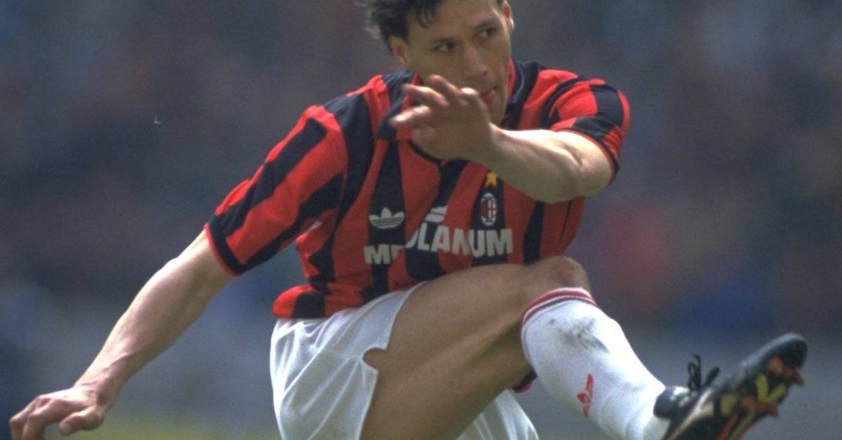 Van Basten e una rovesciata storica: 33 anni la magia nel suo poker al Goteborg | VIDEO Van Basten e una rovesciata storica: 33 anni la magia nel suo poker al Goteborg | VIDEO
