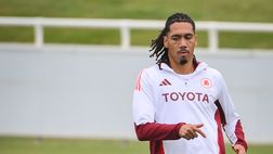 Calciomercato Roma, la Fiorentina pensa a Smalling: ostacolo ingaggio