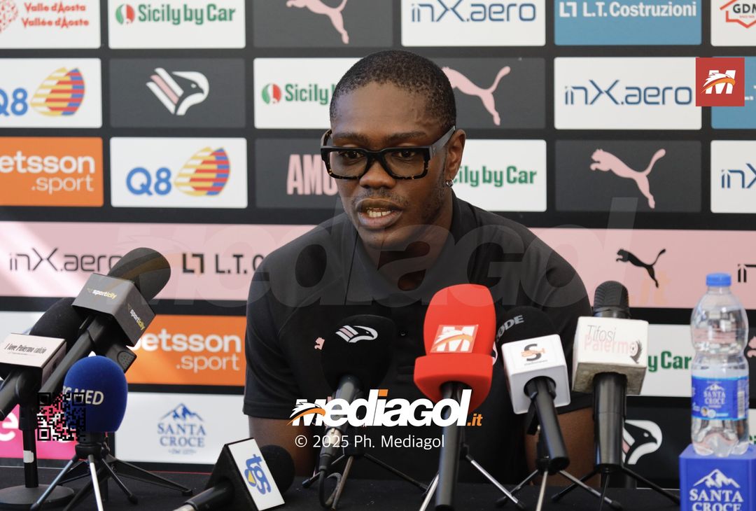 FOTO, Emanuel Gyasi incontra i giornalisti - immagine 9