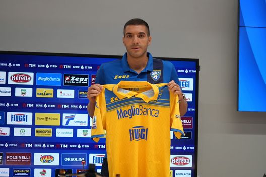 Frosinone, presentati Bourabia, Frattali e Okoli: “Obiettivo salvezza”- immagine 2