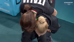 VIDEO / Alice D’Amato vince l’oro e scoppia in lacrime: guarda la festa azzurra