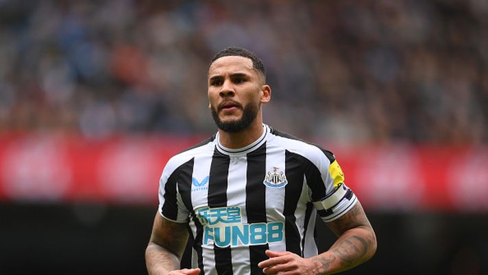 Lascelles, il difensore del Newcastle aggredito e picchiato: anche minacciato con una pistola - immagine 1