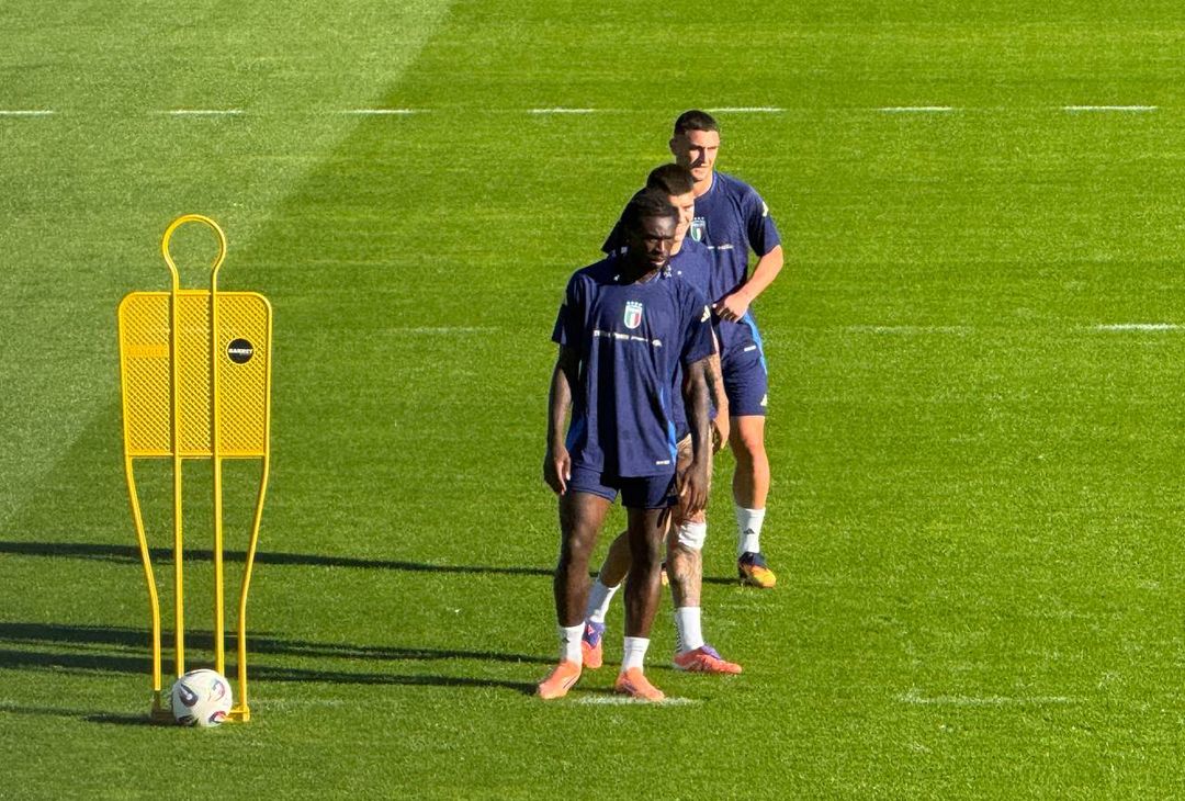 FOTO VN – Kean, Piccoli e Nicolussi a tinte azzurre: l’allenamento a Coverciano - immagine 16