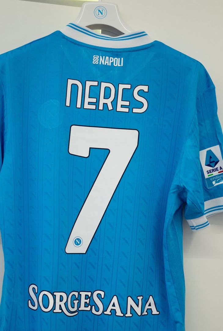 Tutto pronto nello spogliatoio del Napoli: torna un azzurro – LA FOTOGALLERY - immagine 5