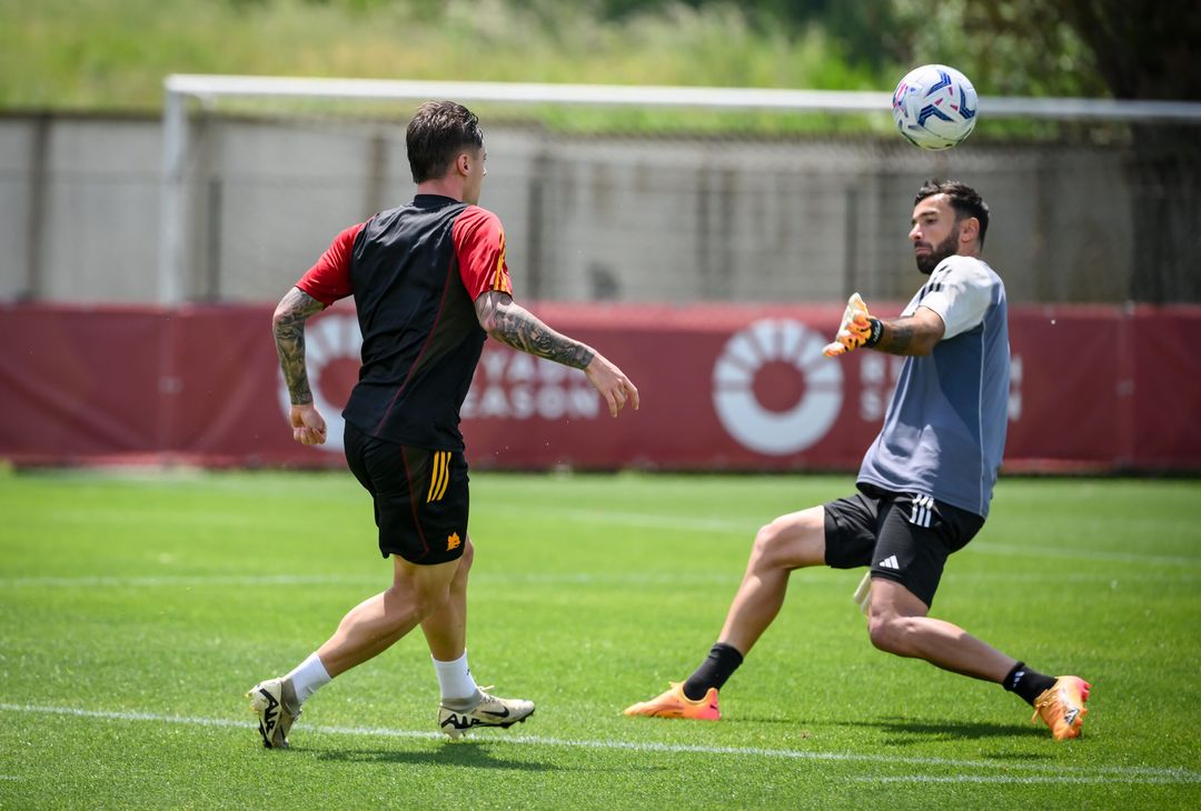 Roma, l’allenamento dopo la confitta con l’Atalanta – FOTO GALLERY - immagine 19
