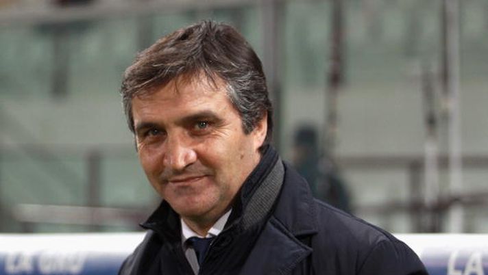 REGGIO CALABRIA, ITALY - MARCH 19: Luigi De Canio coach of US Lecce during the Serie B match between Reggina Calcio and US Lecce at Stadio Oreste Granillo on March 19, 2010 in Reggio Calabria, Italy. (Photo by Maurizio Lagana/Getty Images) ESCLUSIVA De Canio: “Inter discontinua, il Napoli ci ha creduto fino in fondo” - immagine 1