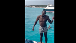 VIDEO / Bolt show in vacanza: balletto e salto con capriola
