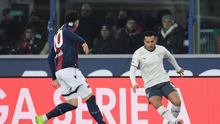 BOLOGNA, ITALY - FEBRUARY 11: Pedro Rodriguez of SS Lazio kicks the ball during the Coppa Italia match between Bologna FC and SS Lazio at the Renato Dall'Ara Stadium on February 11, 2026 in Bologna, Italy. (Photo by Marco Rosi - SS Lazio/Getty Images) Lazio, da Bologna a Bologna: Pedro è il favorito per sostituire Zaccagni - immagine 1
