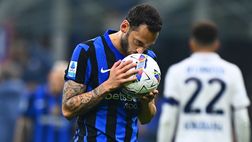 Calhanoglu out, l’Inter perde il suo rigorista: chi può andare dal dischetto a Verona