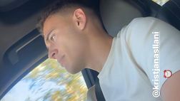 VIDEO / Asllani canta Sfera Ebbasta, Frattesi lo filma: relax in casa Inter dopo la vittoria