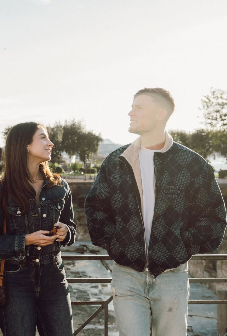 Beukema si gode Napoli insieme alla sua dolce metà – GALLERY - immagine 3