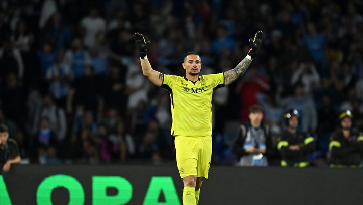 FOTO Buongiorno domina contro il Como, Caprile lo esalta sui social: “Leone” - immagine 1