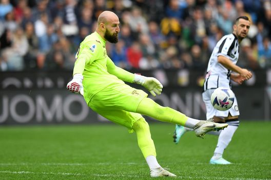 Torino, le top 5 parate del 2022: Vanja da applausi con Udinese e Juve… Vota la migliore- immagine 2