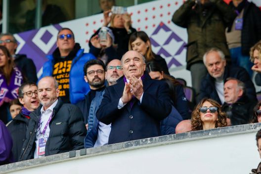 Affari di famiglia, quando lo sponsor è di casa: Commisso e la Mediacom- immagine 2