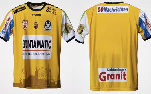 Austria, un hamburger sulle maglie da gioco: la singolare scelta del Ried- immagine 4