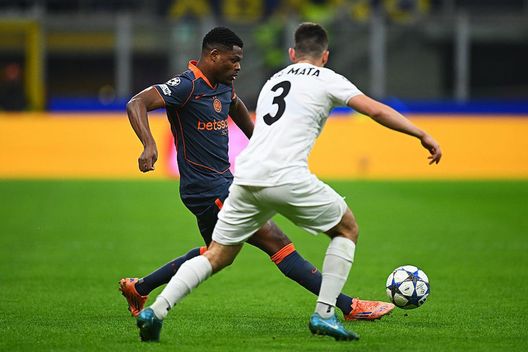 Getty Images Libero – Inter superficiale col Kairat: emblematico Dumfries. Barella, troppe giocate per i fotografi- immagine 2