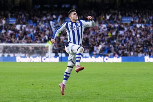Ander Barrenetxea, attaccante della Real Sociedad. (Foto di Juan Manuel Serrano Arce/Getty Images) Deportivo Alaves-Real Sociedad, derby basco all’orizzonte: il pronostico di DDD- immagine 3