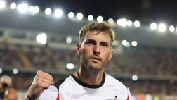 Milan, Gimenez mostra sui social il suo amore per i colori rossoneri