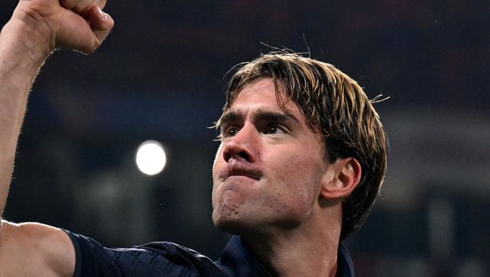 Milan, cambia tutto! Salta Harder: occhio a Vlahovic. Due cessioni. E Rabiot ...