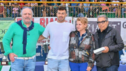 El Shaarawy fa visita all’USD Legino: “Una grande emozione tornare a casa” – VIDEO