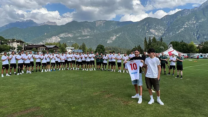 Il ricordo dell’ex Presidente, la maglia numero 10 di Giuseppe Bergamin - immagine 1