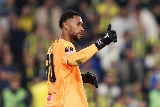 ISTANBUL, TURKEY - OCTOBER 2: Yehvann Diouf of OGC Nice gestures during the UEFA Europa League 2025/26 League Phase MD2 match between Fenerbahce SK and OGC Nice at Fenerbahce Sükrü Saracoglu Spor Kompleksi on October 2, 2025 in Istanbul, Turkey. (Photo by Ahmad Mora/Getty Images) Rennes-Nizza in diretta streaming gratis: dove vedere la partita- immagine 3