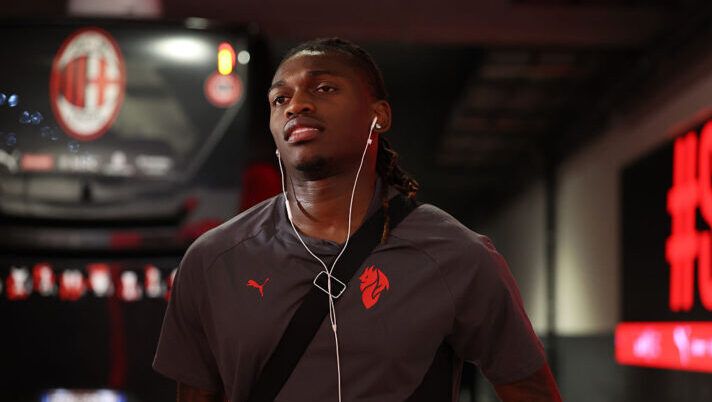 Milan, Leao ancora ai box: come cambia ora la sua gestione per asta e scambi - immagine 1