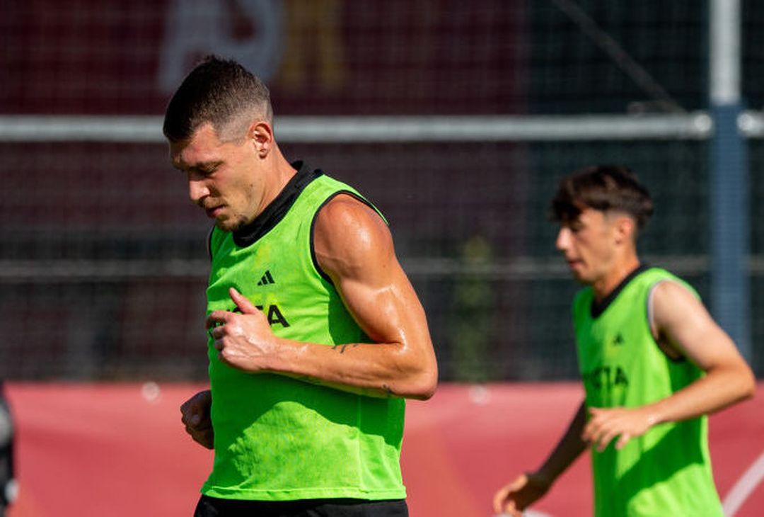 Roma, la ripresa degli allenamenti a Trigoria – FOTO GALLERY - immagine 13