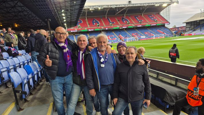 Il Viola Club Impruneta sugli spalti del Selhurst Park stadium - immagine 1